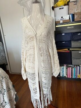 American Eagle Outfiter Open-Knit Fringe Cardigan Sweater - Cream size large